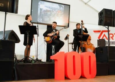 Animation musicale lors du Centenaire de Tartarin