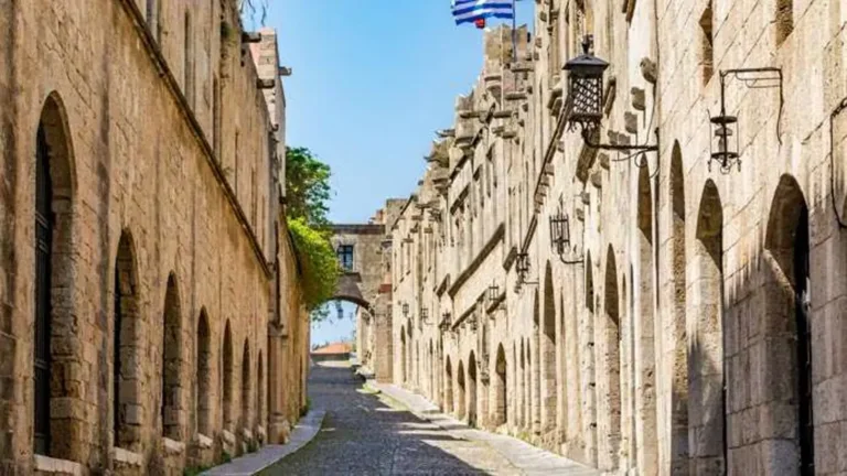 via dei cavalieri m.jpg.image.694.390.low